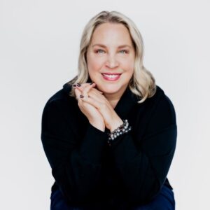 Holly Rieke headshot